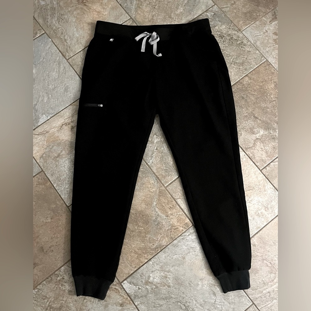 COPY - Figs Zamora scrub joggers